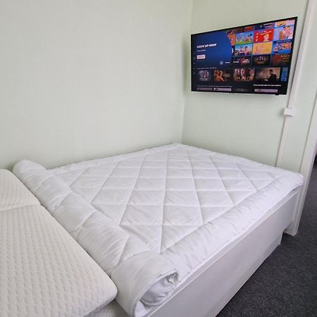 Citycenter Apartment - Bigtv-Ps4-Netflix-Parking Chemnitz Exterior foto